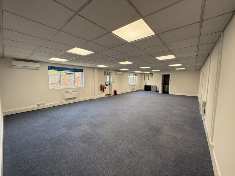 First Floor Offices, Building K, Alpha 319, Chertsey Road, Woking, GU24 8JB