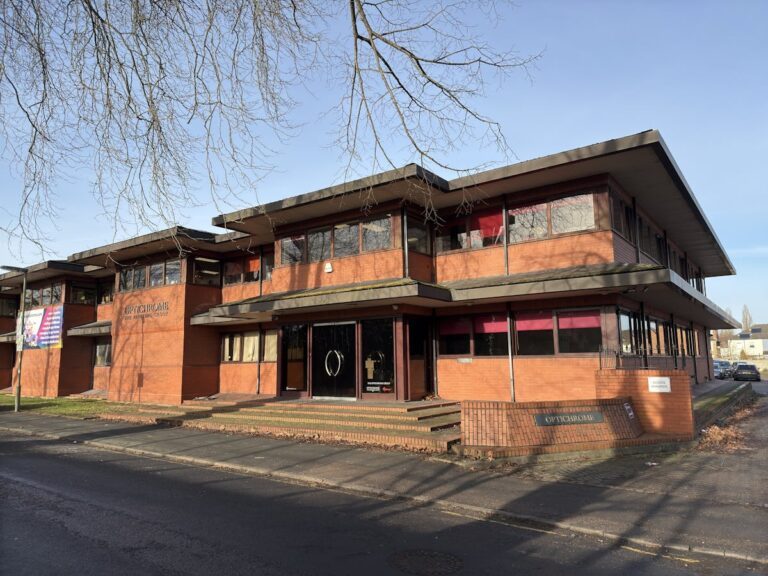 First Floor Offices (Part), Optichrome, 98-102 Maybury Road, Woking, GU21 5HX
