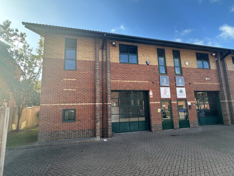 3 Hurlands Business Centre, Hurlands Close, Farnham, GU9 9JE