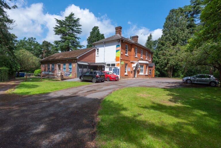 SIGNAL – Martinique House, Bordon, GU35 0HJ