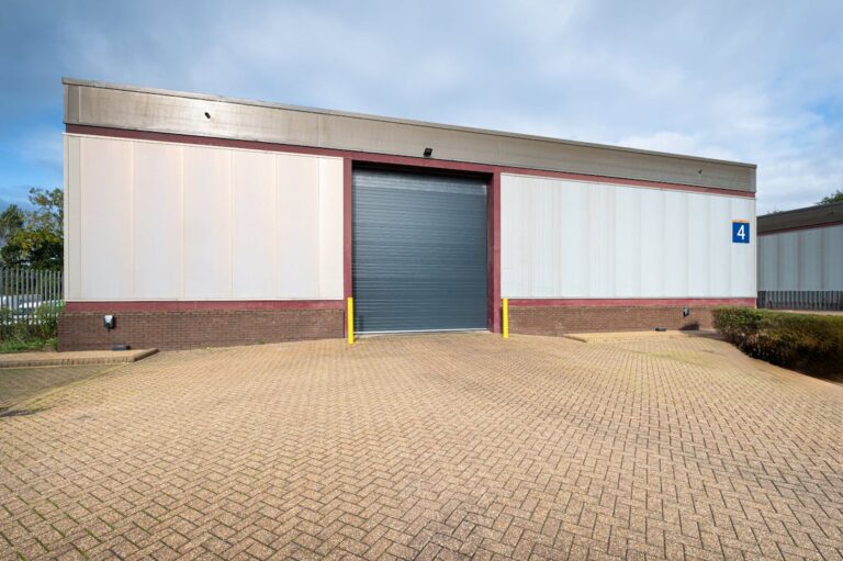 Unit 4 Monkton Park, Farnham Trading Estate, Farnham, GU9 9PA