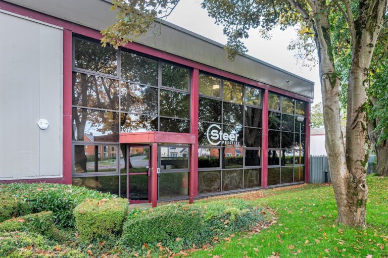 Unit 3 Monkton Park, Farnham Trading Estate, Farnham, GU9 9PA