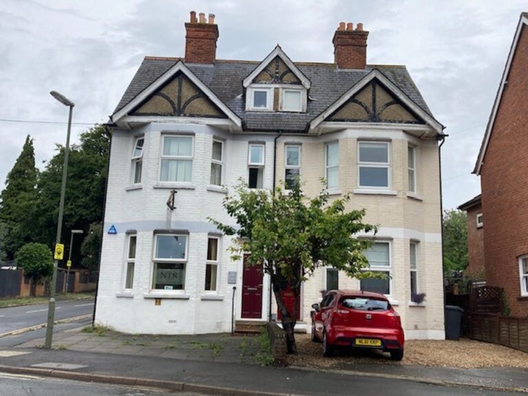 12 Kings Ride, Camberley, GU15 4JG