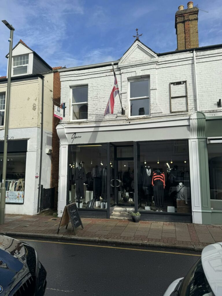 6 Baker Street, Weybridge, KT13 8AU