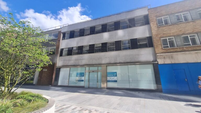 6 Commercial Way, Woking, GU21 6EZ