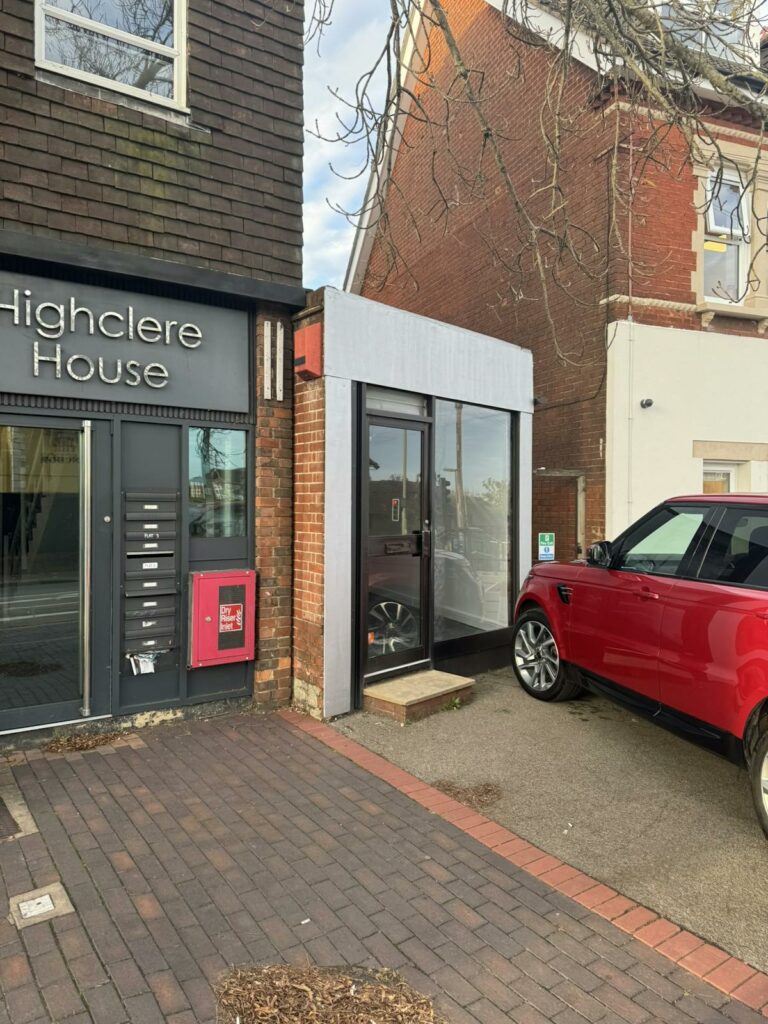 3A High Street, Woking, GU21 2PG