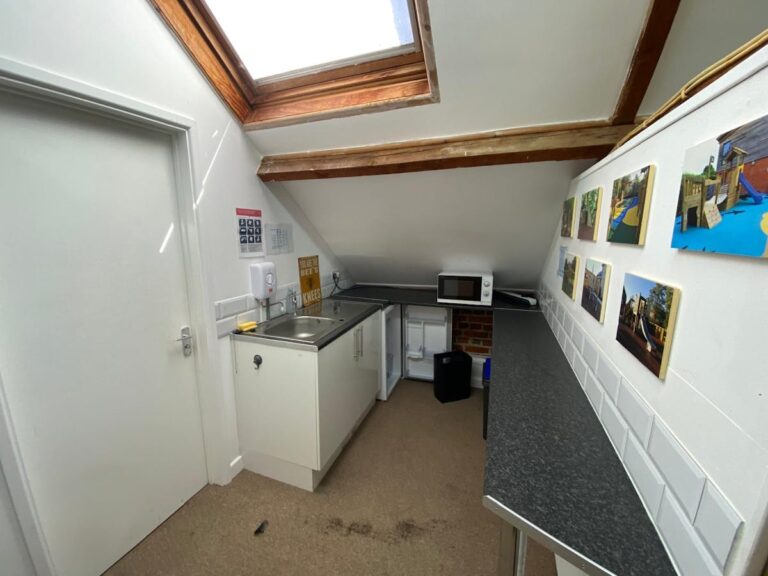 8A Hartley Business Park, Selborne Road, Alton, GU34 3HD