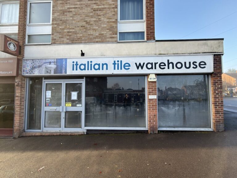 33 The Broadway, Addlestone, KT15 3EU