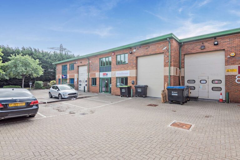 Unit 9, Rivermead Business Park, Station Road, Thatcham, RG19 4EP