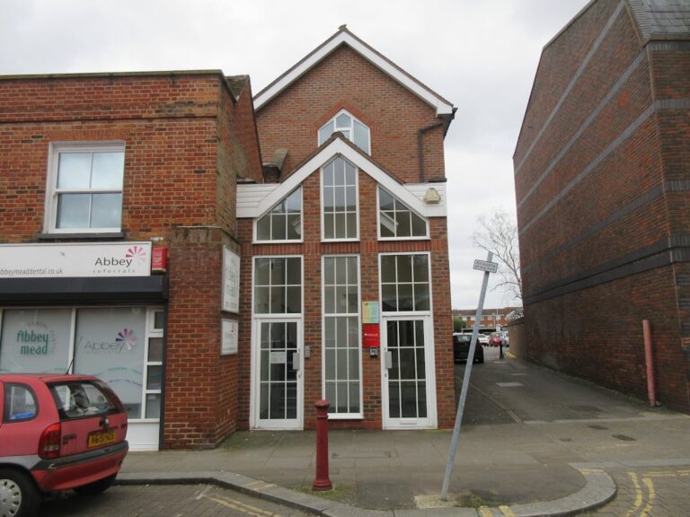 First And Second Floor Offices, 73 Guildford Street, Chertsey, KT16 9AS