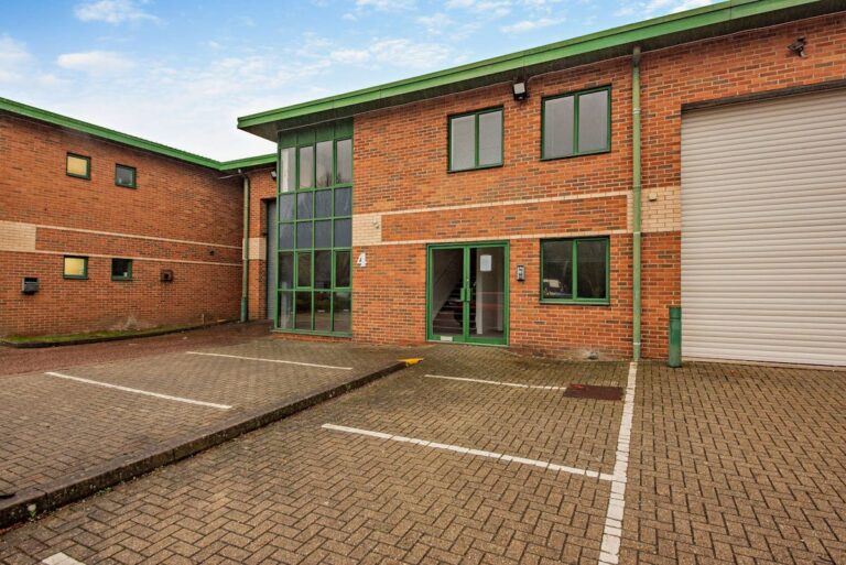 Unit 4, Rivermead Business Park, Station Road, Thatcham, RG19 4EP