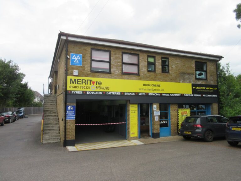 10B Robin Hood Road, Woking, GU21 8SP