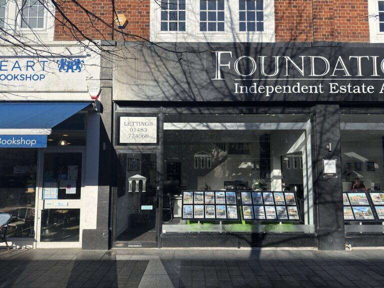 69 Commercial Way, Woking, GU21 6HN